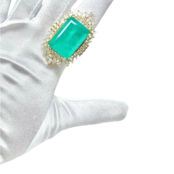 Luxury Oversized Simulated Colombian Emerald Ring Sz 7 - Picture 12 of 16